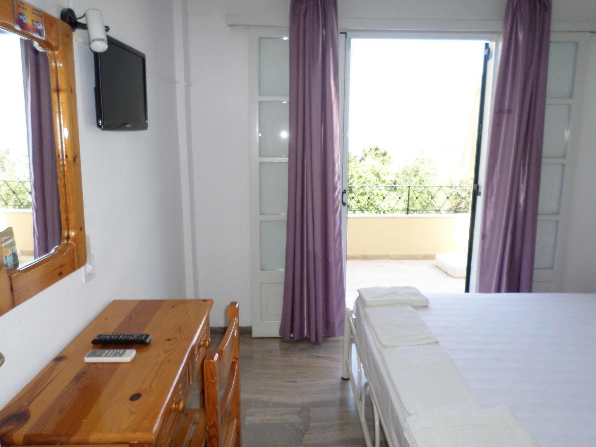 Rising Sun Apartments & Studios Benitses  Zewnętrze zdjęcie
