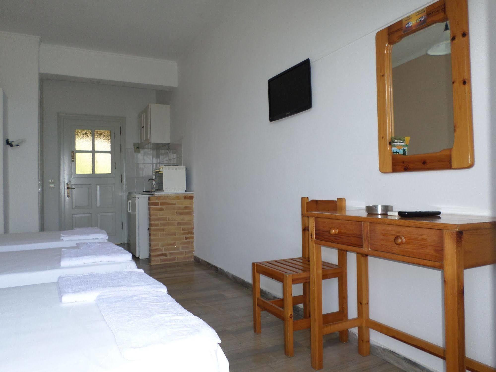 Rising Sun Apartments & Studios Benitses  Zewnętrze zdjęcie