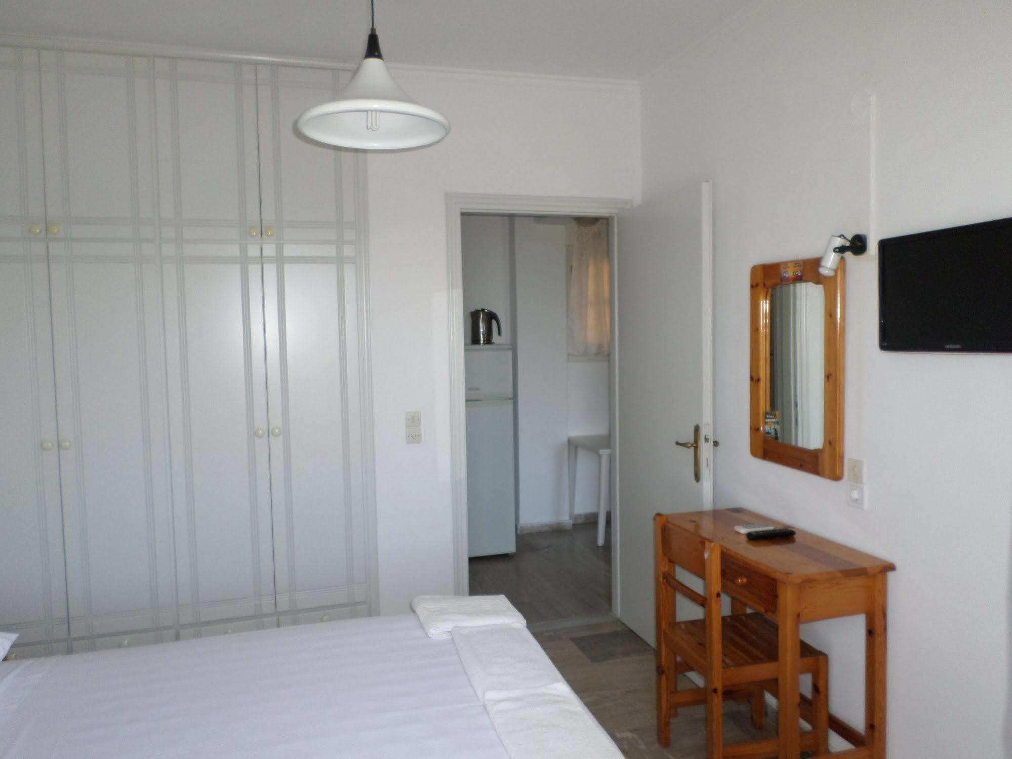 Rising Sun Apartments & Studios Benitses  Zewnętrze zdjęcie
